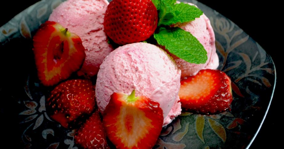 helado casero de fresa